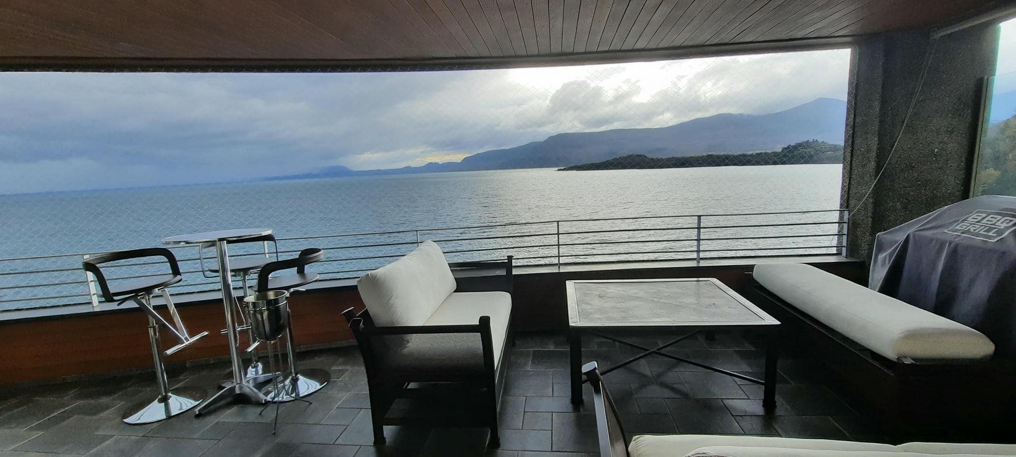 Departamento orilla de lago, Margomalal